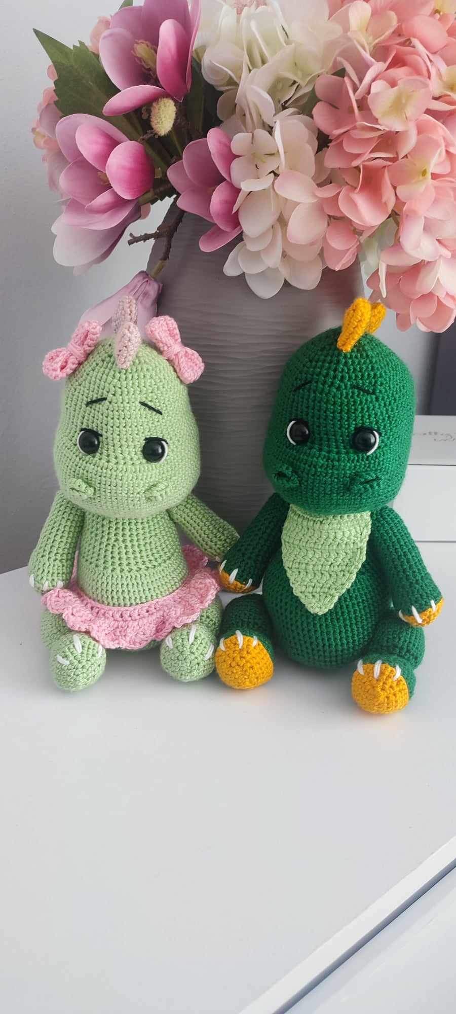 Háčkovaná hračka T-Rex Pearl pre deti – Obrázok 5