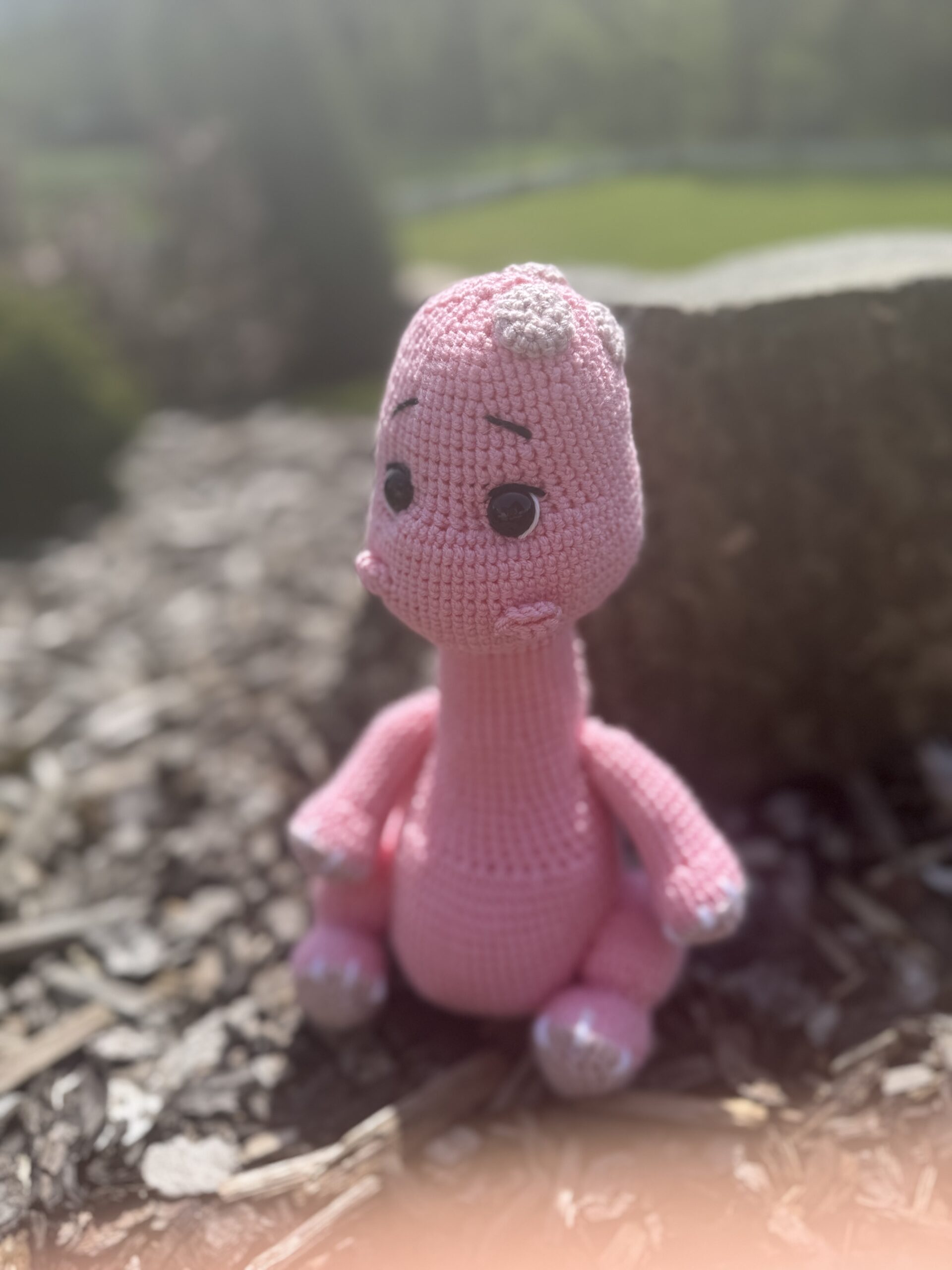 Háčkovaná hračka Brachiosaurus Honey pre deti – Obrázok 2